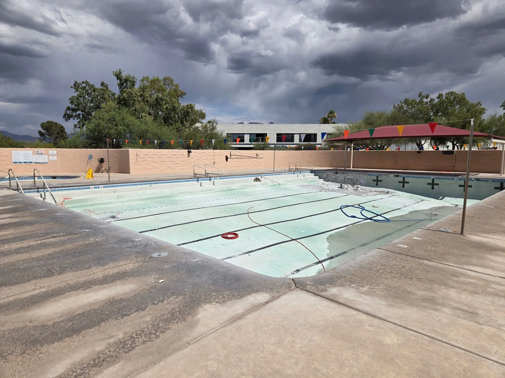 Pool chip-out phase
