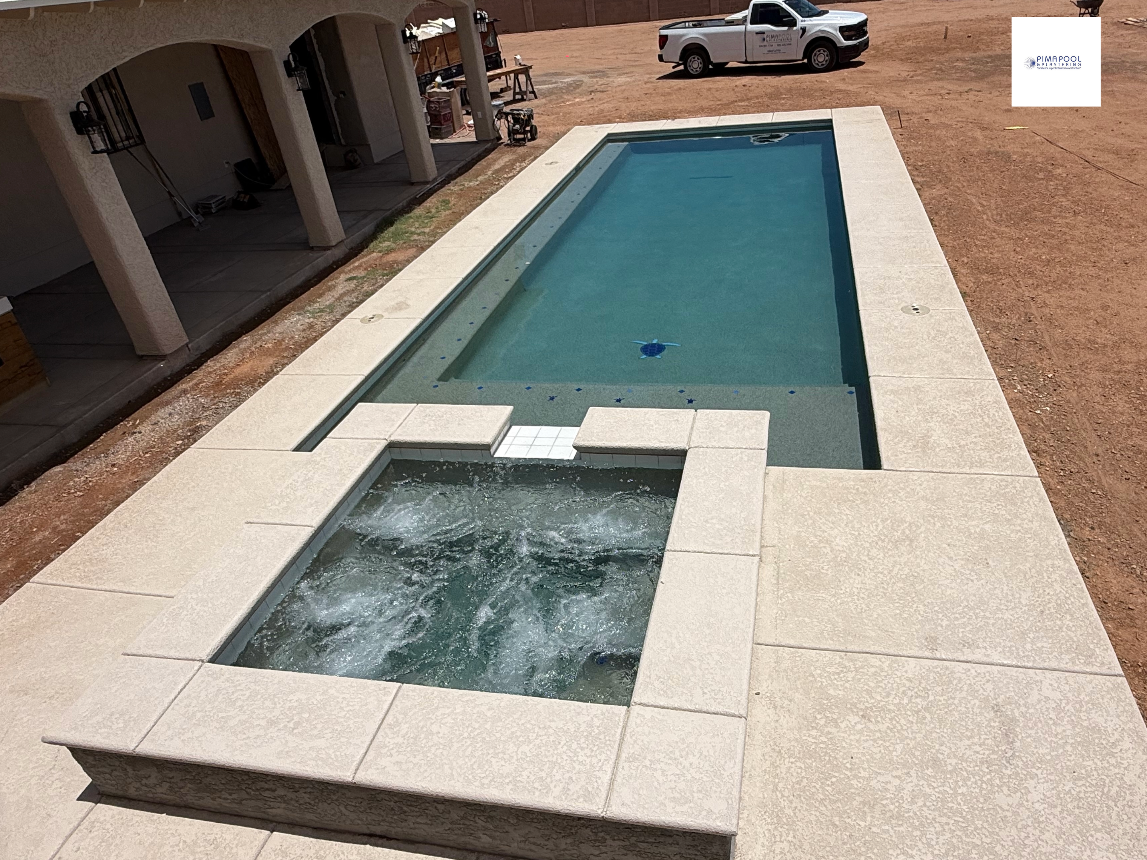 Geometric Elegance Pool travertine coping